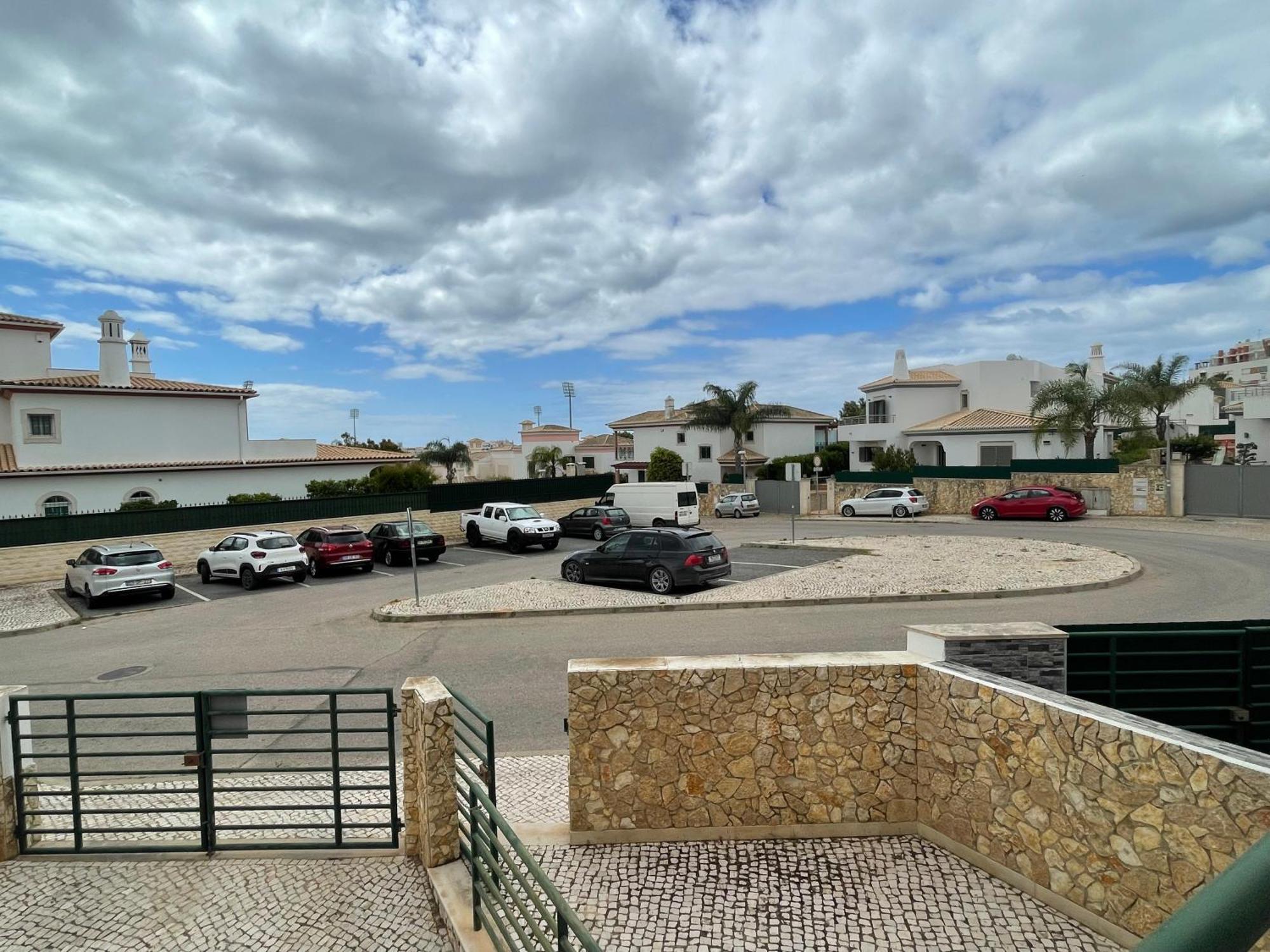 Maison Familiale Avec Terrasse, Bbq Albufeira Luaran gambar